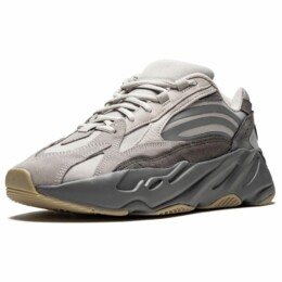 Adidas - adidas Yeezy Boost 700 V2 Tephra