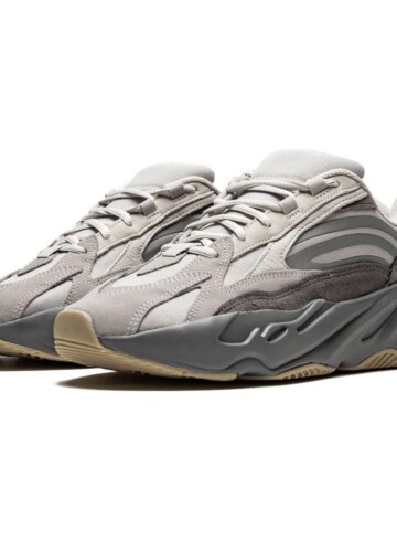 Adidas - adidas Yeezy Boost 700 V2 Tephra