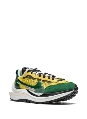 Nike - Nike Vaporwaffle sacai Tour Yellow Stadium Green