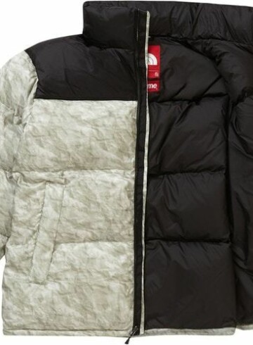 The North Face - Supreme The North Face Paper Print Nuptse Jacket Paper Print